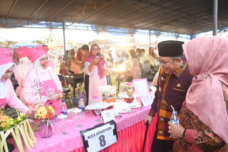 Meriahkan HUT KLU ke-18, Festival Sate Tanjung Resmi Dibuka dengan Tagline “Setusuk Sate, Sejuta Rasa”
