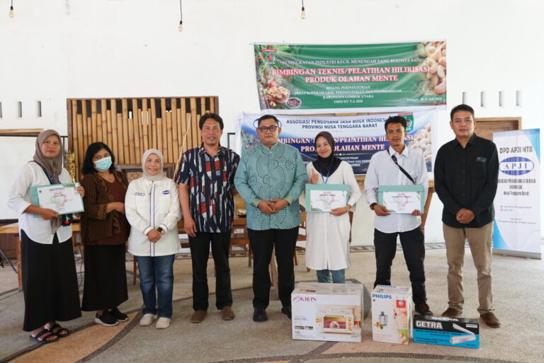 Wabup Kus Tutup Pelatihan Hilirisasi Produk Olahan Mete, Dorong UMKM KLU Terus Berinovasi